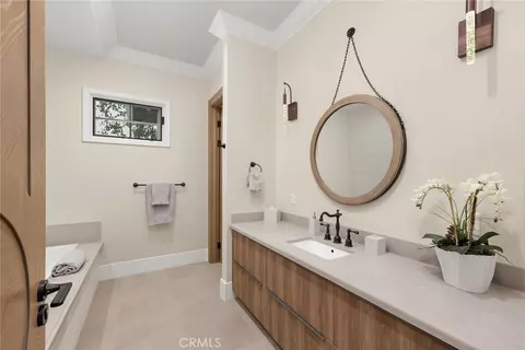 Bath - 339 W Longden Ave, Arcadia, CA 91007 photo 1 of 6
