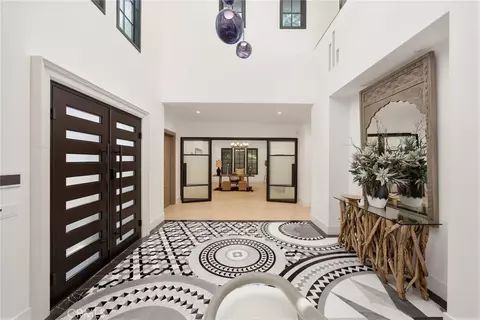 Entry Way - 339 W Longden Ave, Arcadia, CA 91007 photo 3 of 11