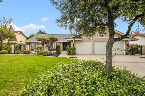 264 E Radcliffe Dr, Claremont, CA 91711