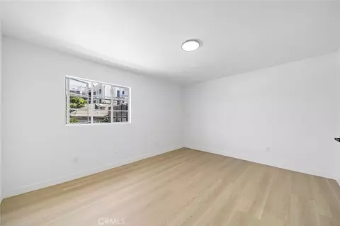 Bedroom - 425 N Raymond Ave, Pasadena, CA 91103 photo 2 of 5