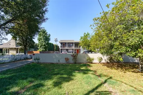 425 N Raymond Ave, Pasadena, CA 91103