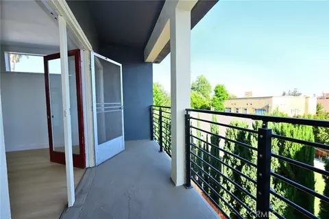 Exterior - 425 N Raymond Ave, Pasadena, CA 91103 photo 13 of 13
