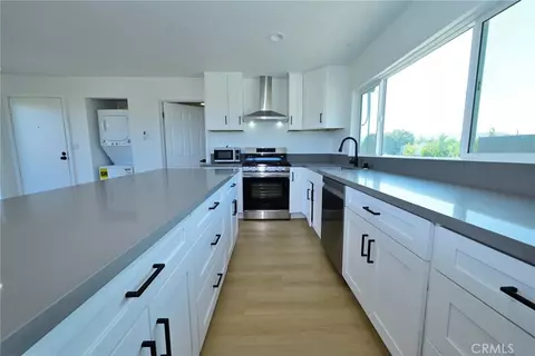 Kitchen - 425 N Raymond Ave, Pasadena, CA 91103 photo 5 of 5