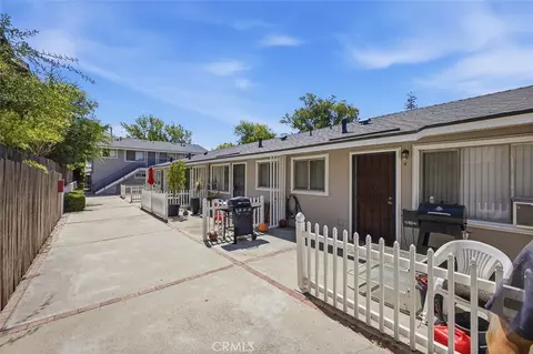Exterior - 63 S Daisy, Pasadena, CA 91107 photo 7 of 9