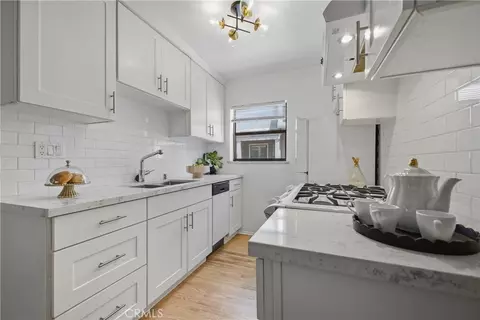 Kitchen - 965 E Del Mar #3, Pasadena, CA 91106 photo 2 of 2