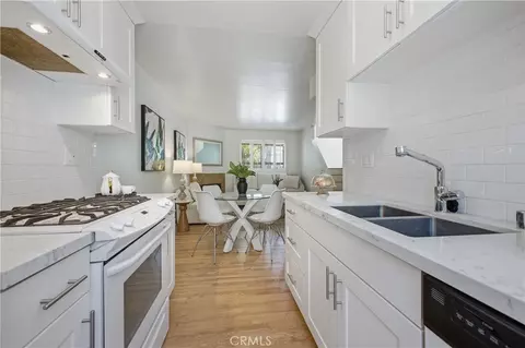 Kitchen - 965 E Del Mar #3, Pasadena, CA 91106 photo 1 of 2