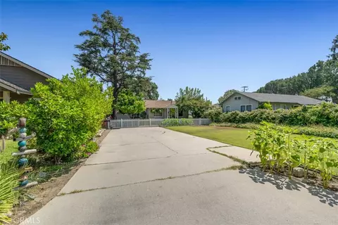 Exterior - 710 E Greystone, Monrovia, CA 91016 photo 3 of 10