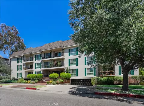 380 S Euclid #105, Pasadena, CA 91101