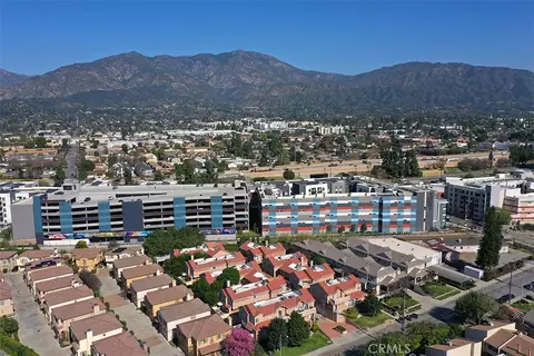 View/Area - 331 Genoa #E, Monrovia, CA 91016 photo 3 of 4