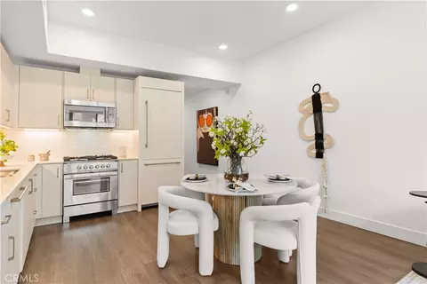 709 E Walnut St #227, Pasadena, CA 91101 photo 5