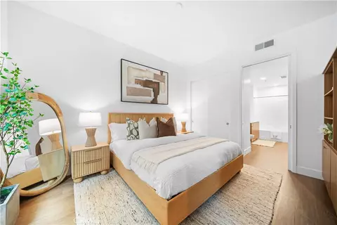 709 E Walnut St #319, Pasadena, CA 91101 photo 8
