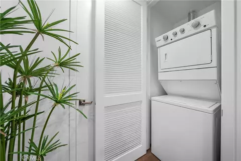709 E Walnut St #319, Pasadena, CA 91101 photo 12