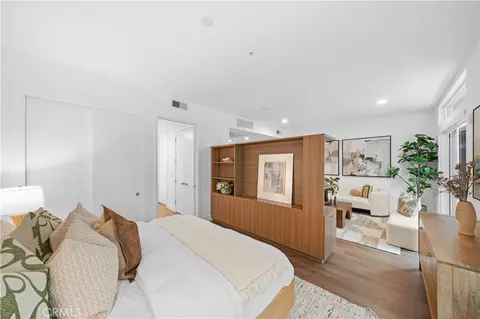 709 E Walnut St #319, Pasadena, CA 91101 photo 9