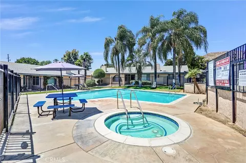 Exterior - 2891 Canyon Crst #15, Riverside, CA 92507 photo 5 of 6