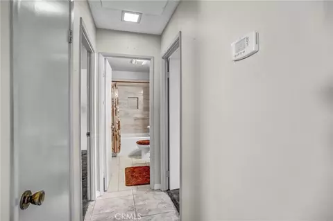 Entry Way - 2891 Canyon Crst #15, Riverside, CA 92507 photo 2 of 2