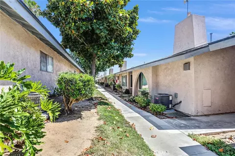 Exterior - 2891 Canyon Crst #15, Riverside, CA 92507 photo 3 of 6