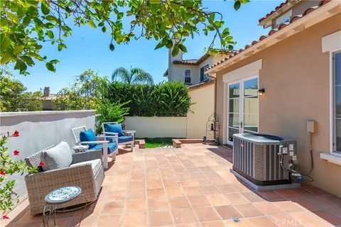 Exterior - 1175 Corte Riviera, Camarillo, CA 93010 photo 4 of 7