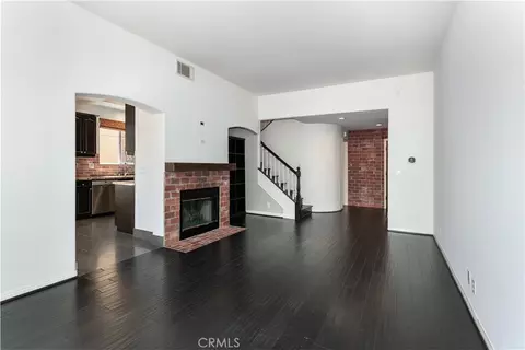 Living - 1175 Corte Riviera, Camarillo, CA 93010 photo 2 of 4