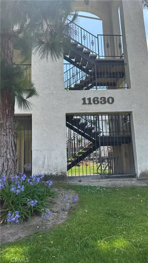 11630 Warner #504, Fountain Valley, CA 92708