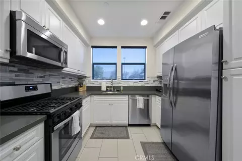 Kitchen - 4963 Laurel St #C, Montclair, CA 91763 photo 1 of 3