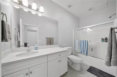 Bath - 4963 Laurel St #C, Montclair, CA 91763 photo 1 of 3