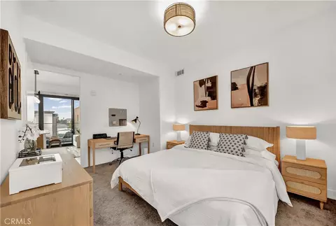 Bedroom - 709 E Walnut St #415, Pasadena, CA 91101 photo 3 of 4
