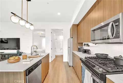 Kitchen - 709 E Walnut St #415, Pasadena, CA 91101 photo 7 of 7