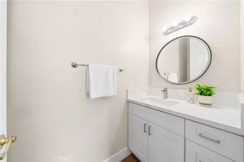 Bath - 463 Fairview Ave #F, Arcadia, CA 91007 photo 1 of 4