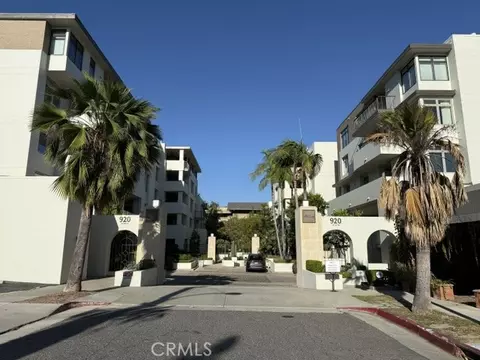 920 Granite Dr #104, Pasadena, CA 91101