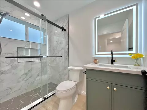 Bath - 936 E Sandra, Arcadia, CA 91006 photo 1 of 10
