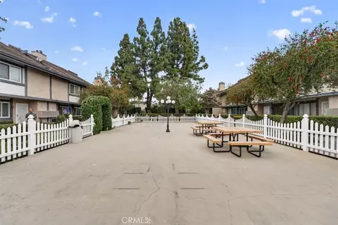 Exterior - 521 W 9th St, Upland, CA 91786 photo 7 of 10