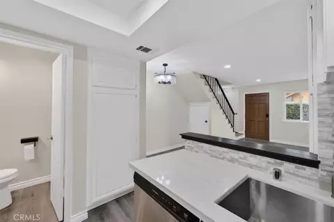 Entry Way - 521 W 9th St, Upland, CA 91786 photo 1 of 2