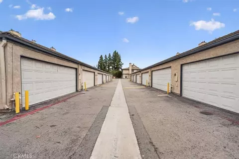 Exterior - 521 W 9th St, Upland, CA 91786 photo 2 of 10