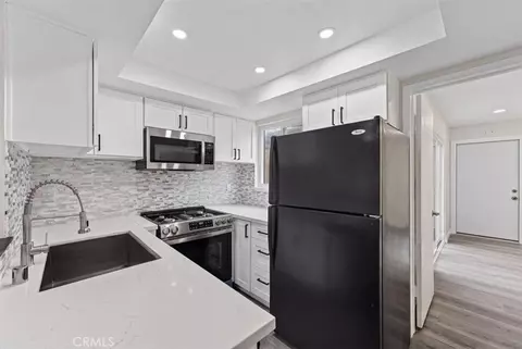 Kitchen - 521 W 9th St, Upland, CA 91786 photo 3 of 4