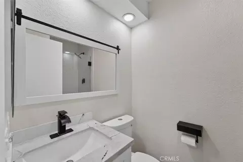 Bath - 521 W 9th St, Upland, CA 91786 photo 1 of 2