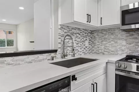 Kitchen - 521 W 9th St, Upland, CA 91786 photo 1 of 4