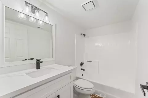 Bath - 1840 E Newgrove, Lancaster, CA 93535 photo 1 of 2