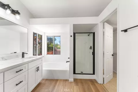 Bath - 1840 E Newgrove, Lancaster, CA 93535 photo 2 of 2