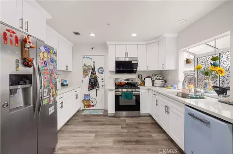 Kitchen - 11795 Puerto Real Rd, Fontana, CA 92337 photo 1 of 4