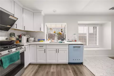 Kitchen - 11795 Puerto Real Rd, Fontana, CA 92337 photo 3 of 4
