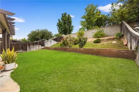 Exterior - 11795 Puerto Real Rd, Fontana, CA 92337 photo 5 of 6