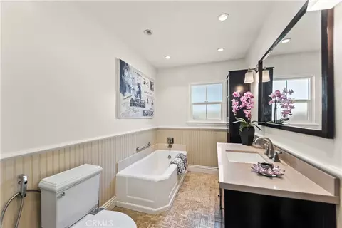 Bath - 2205 Las Lunas, Pasadena, CA 91107 photo 1 of 1