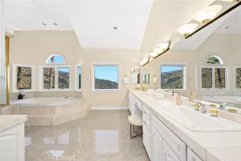 Bath - 2226 Cielo, Arcadia, CA 91006 photo 3 of 6