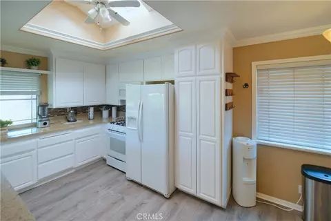 Kitchen - 12139 Monte Vis, Chino, CA 91710 photo 3 of 4