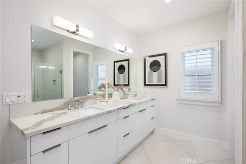 Bath - 424 Genoa St, Arcadia, CA 91006 photo 3 of 3