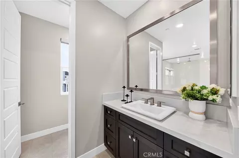 125 Source, Irvine, CA 92618 photo 32