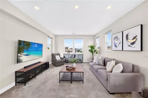 125 Source, Irvine, CA 92618 photo 34