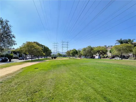 652 N Whitnall Hwy, Burbank, CA 91505 photo 9