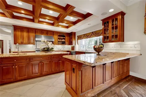 Kitchen - 515 Deodar, Bradbury, CA 91008 photo 5 of 8