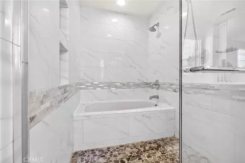 Bath - 596 Katy, Upland, CA 91786 photo 6 of 6